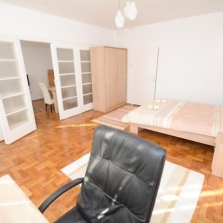 Apartments City Hall Belgrad Zimmer foto