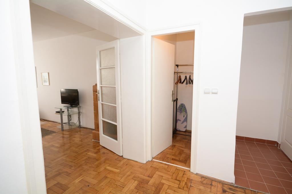Apartments City Hall Belgrad Zimmer foto