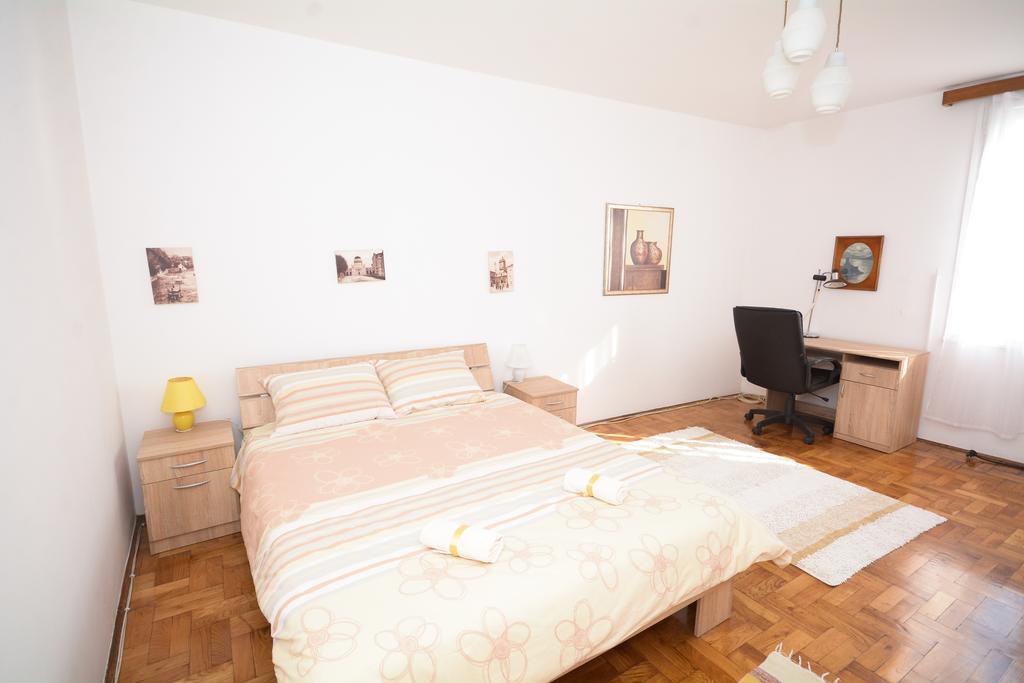 Apartments City Hall Belgrad Zimmer foto